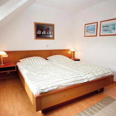Holiday home Strandmuschel *